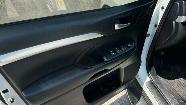 2018 Toyota Highlander  - 22854102 - 9