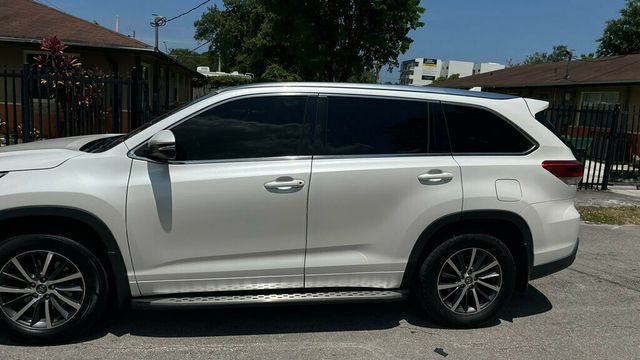 2018 Toyota Highlander  - 22854102 - 4