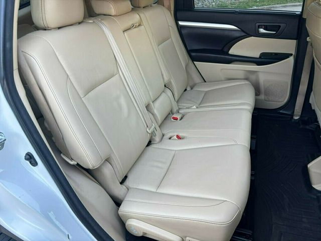 2018 Toyota Highlander 2018 TOYOTA HIGHLANDER HYBRID XLE - 22990876 - 17