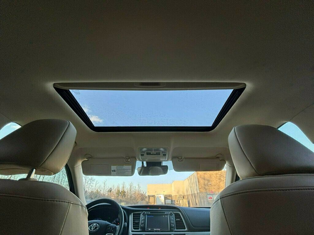 2018 Toyota Highlander 2018 TOYOTA HIGHLANDER HYBRID XLE - 22990876 - 23