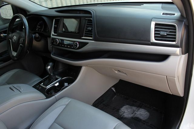2018 Toyota Highlander AWD XLE W/ LEATHER, MOONROOF - 23042179 - 8