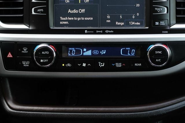 2018 Toyota Highlander AWD XLE W/ LEATHER, MOONROOF - 23047136 - 14