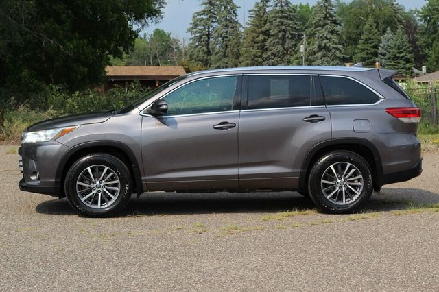 2018 Toyota Highlander AWD XLE W/ LEATHER, MOONROOF - 23047136 - 16
