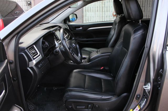 2018 Toyota Highlander AWD XLE W/ LEATHER, MOONROOF - 23047136 - 21