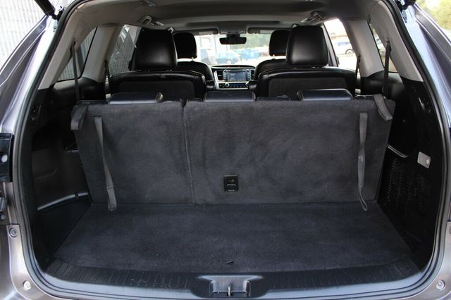 2018 Toyota Highlander AWD XLE W/ LEATHER, MOONROOF - 23047136 - 34