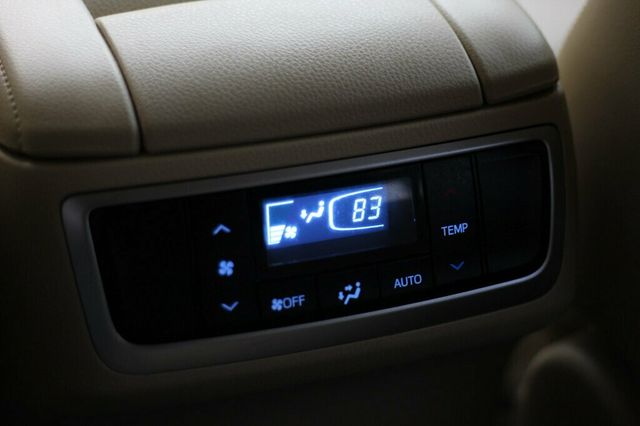 2018 Toyota Highlander AWD XLE W/ LEATHER POWER MOONROOF - 22949427 - 9