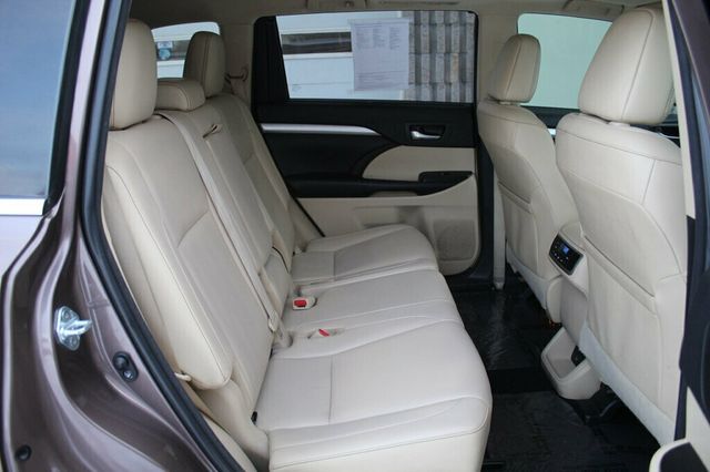 2018 Toyota Highlander AWD XLE W/ LEATHER POWER MOONROOF - 22949427 - 10