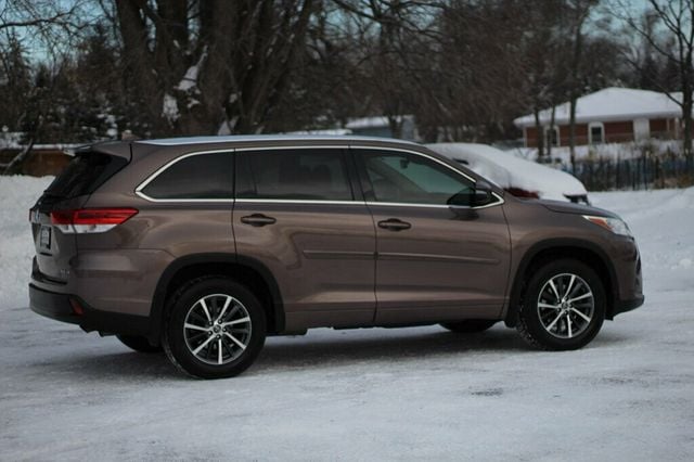 2018 Toyota Highlander AWD XLE W/ LEATHER POWER MOONROOF - 22949427 - 2