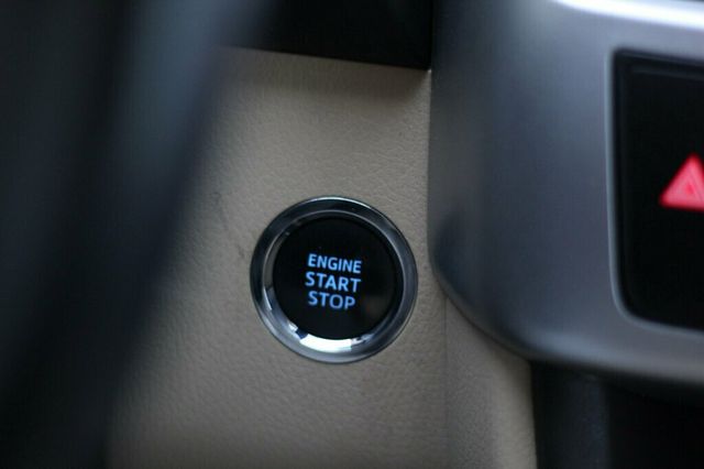 2018 Toyota Highlander AWD XLE W/ LEATHER POWER MOONROOF - 22949427 - 30