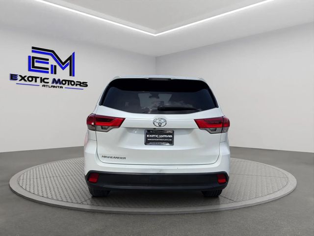 2018 Toyota Highlander LE I4 FWD - 22972212 - 3