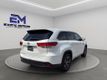 2018 Toyota Highlander LE I4 FWD - 22972212 - 4