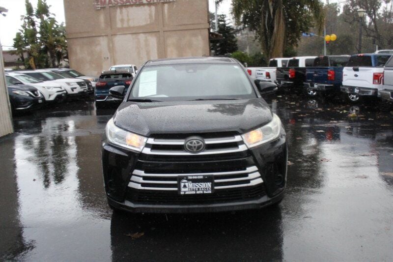 2018 Toyota Highlander LE I4 FWD - 22454382 - 1