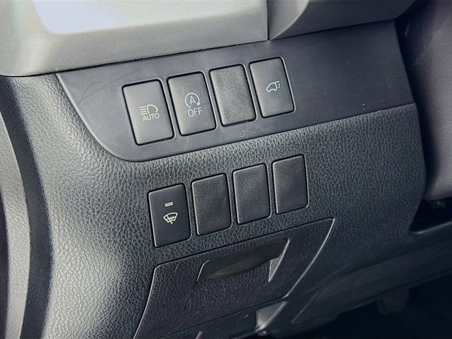 2018 Toyota Highlander LE Plus V6 AWD - 23027131 - 9
