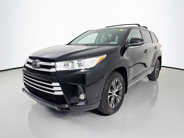 2018 Toyota Highlander LE Plus V6 AWD - 23027131 - 2
