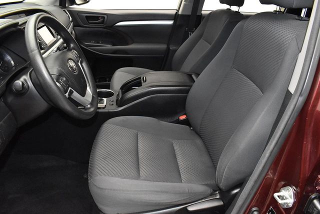 2018 Toyota Highlander LE V6 AWD - 22980777 - 11