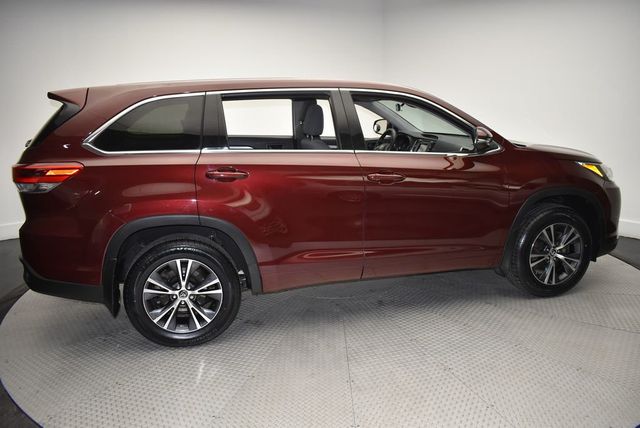 2018 Toyota Highlander LE V6 AWD - 22980777 - 3