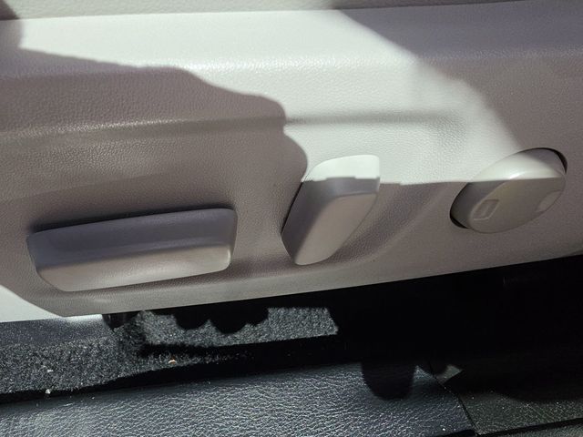 2018 Toyota Highlander Limited V6 FWD - 23042383 - 16