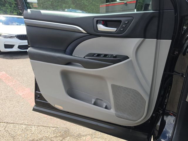 2018 Toyota Highlander Limited V6 FWD - 23042383 - 17