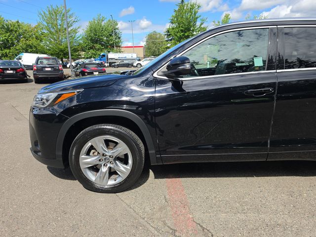 2018 Toyota Highlander Limited V6 FWD - 23042383 - 26