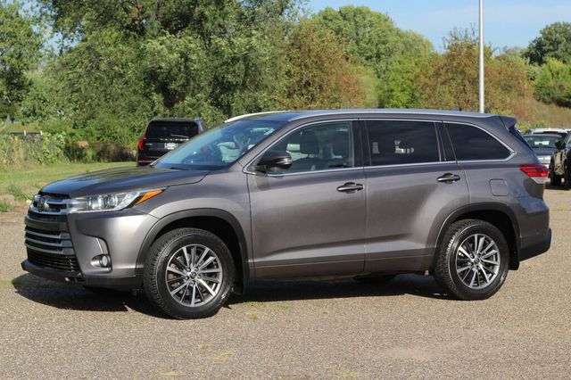2018 Toyota Highlander ONE OWNER AWD XLE  W/ LEATHER, MOONROOF - 23080590 - 16