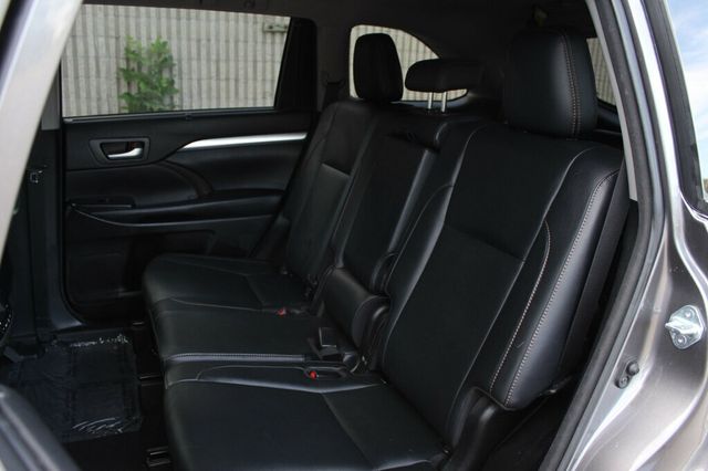 2018 Toyota Highlander ONE OWNER AWD XLE  W/ LEATHER, MOONROOF - 23080590 - 27