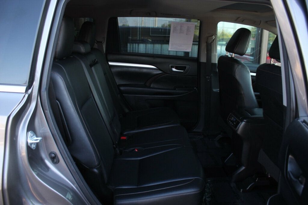 2018 Toyota Highlander XLE photo 10