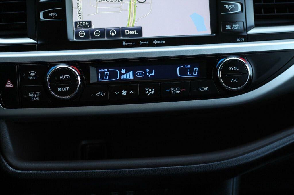 2018 Toyota Highlander XLE photo 16