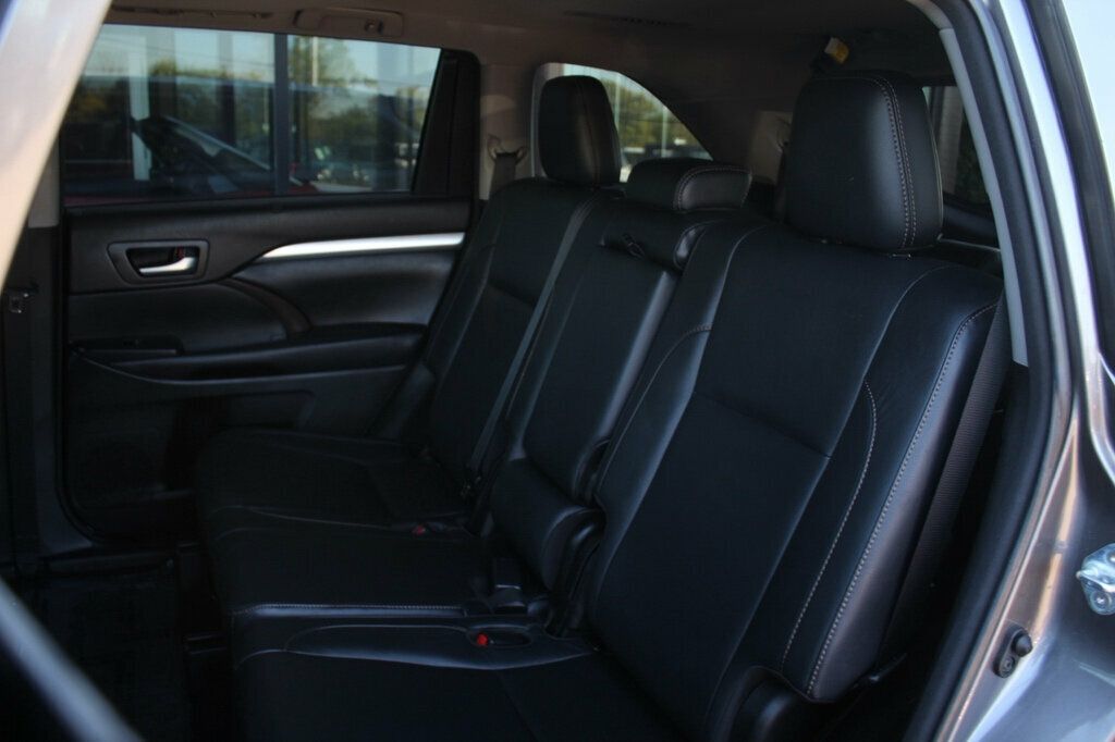 2018 Toyota Highlander XLE photo 30