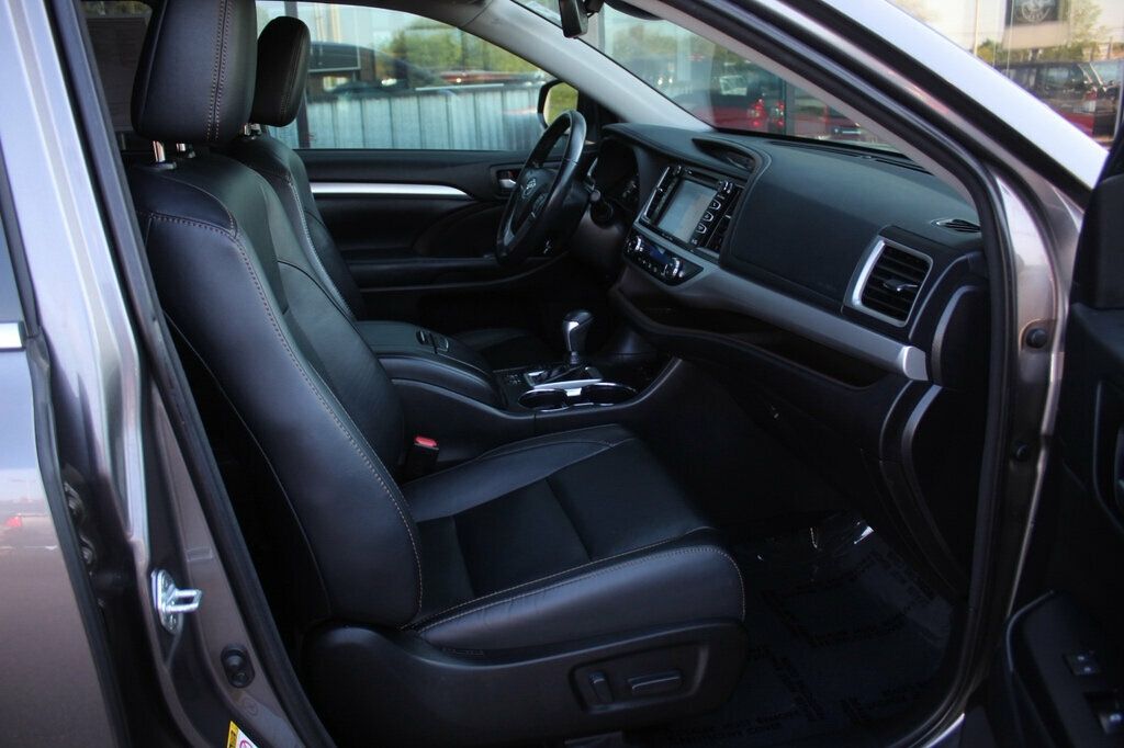 2018 Toyota Highlander XLE photo 8