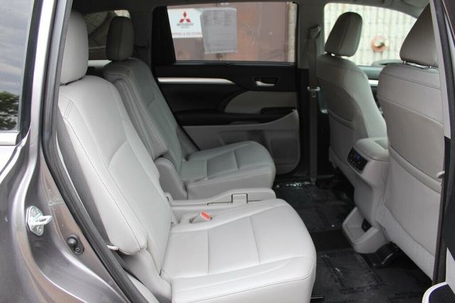 2018 Toyota Highlander ONE OWNER XLE W/ NAVIGATION, LEATHER, MOONROOF  - 23059274 - 9