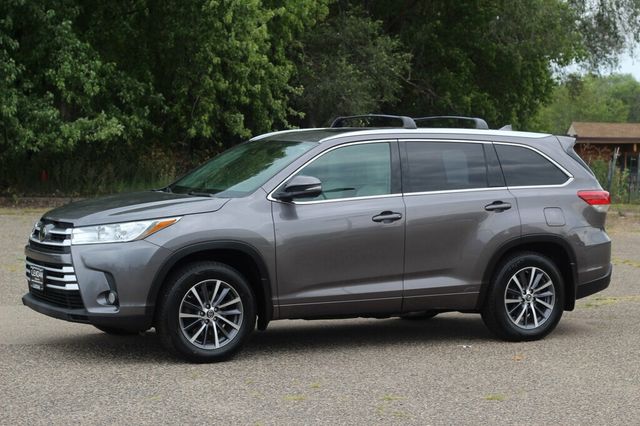 2018 Toyota Highlander ONE OWNER XLE W/ NAVIGATION, LEATHER, MOONROOF  - 23059274 - 17