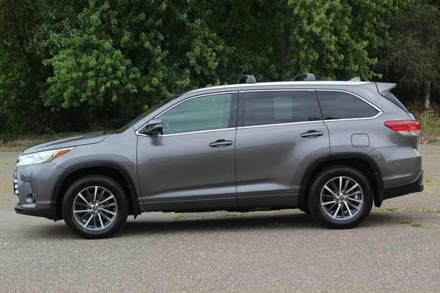 2018 Toyota Highlander ONE OWNER XLE W/ NAVIGATION, LEATHER, MOONROOF  - 23059274 - 18