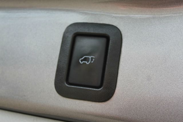 2018 Toyota Highlander ONE OWNER XLE W/ NAVIGATION, LEATHER, MOONROOF  - 23059274 - 33