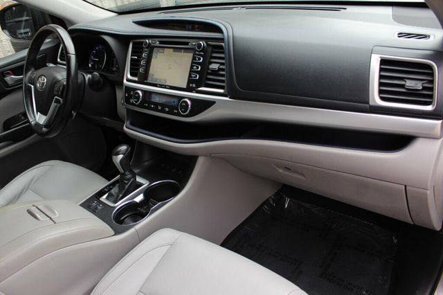2018 Toyota Highlander ONE OWNER XLE W/ NAVIGATION, LEATHER, MOONROOF  - 23059274 - 8