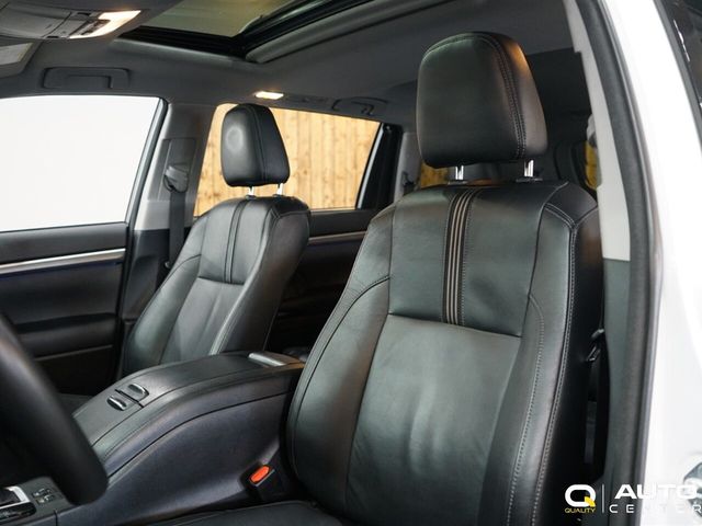 2018 Toyota Highlander SE V6 AWD - 22974761 - 15