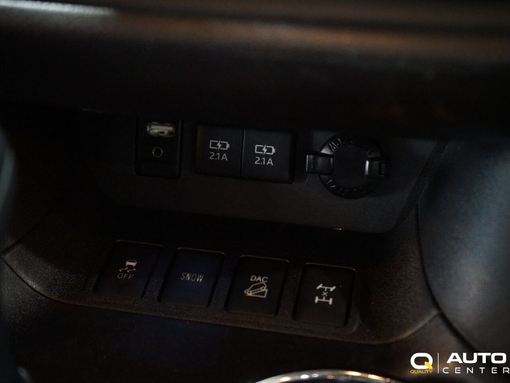 2018 Toyota Highlander SE V6 AWD - 22974761 - 28