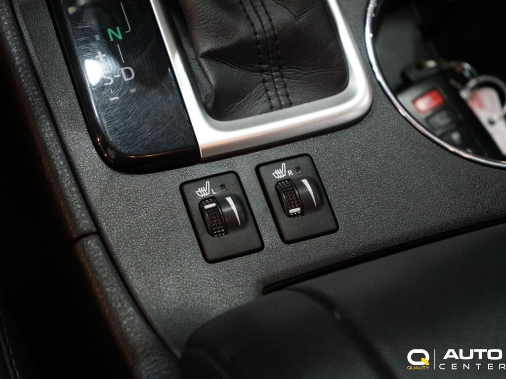 2018 Toyota Highlander SE V6 AWD - 22974761 - 29