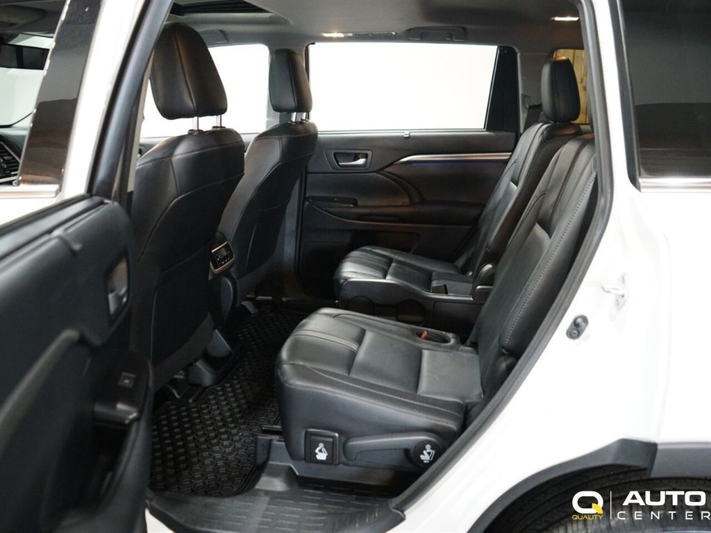 2018 Toyota Highlander SE V6 AWD - 22974761 - 34