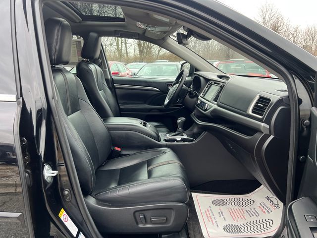 2018 Toyota Highlander SE V6 AWD - 22988299 - 20