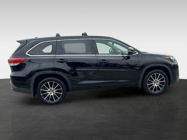 2018 Toyota Highlander SE V6 AWD - 22988299 - 5