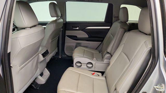 2018 Toyota Highlander XLE V6 - 23018231 - 21