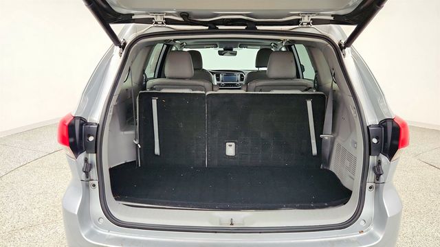 2018 Toyota Highlander XLE V6 - 23018231 - 22