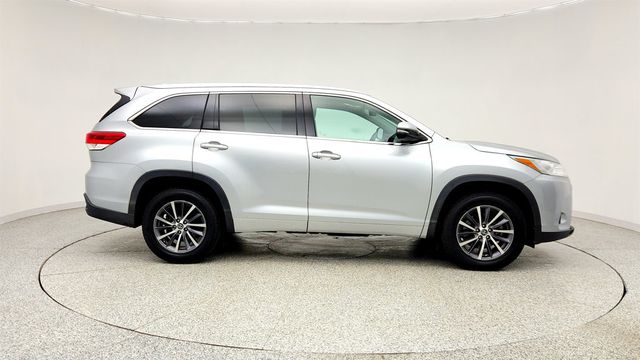 2018 Toyota Highlander XLE V6 - 23018231 - 3