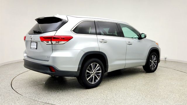 2018 Toyota Highlander XLE V6 - 23018231 - 4
