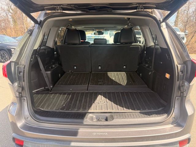 2018 Toyota Highlander XLE V6 AWD - 23001660 - 9