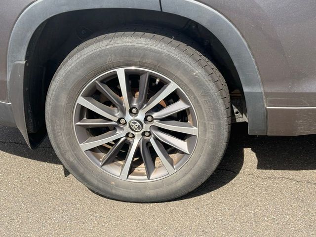 2018 Toyota Highlander XLE V6 AWD - 23001660 - 13