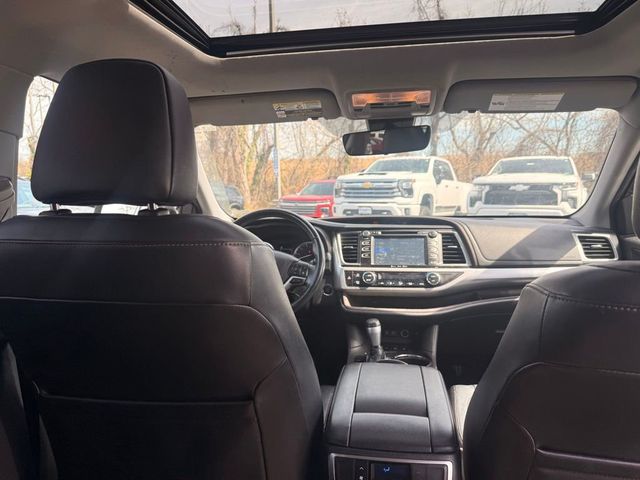 2018 Toyota Highlander XLE V6 AWD - 23001660 - 24