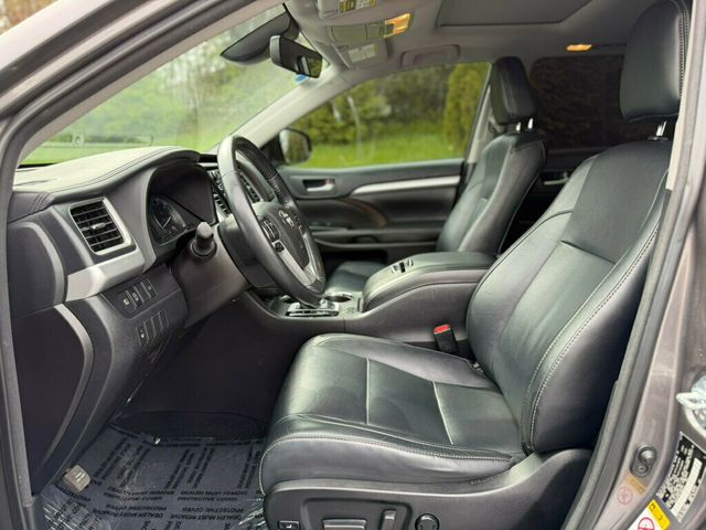 2018 Toyota Highlander XLE V6 AWD - 23002544 - 13