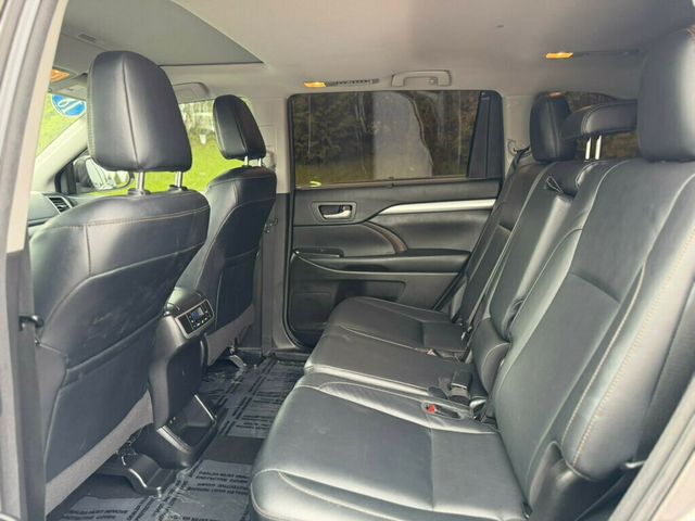 2018 Toyota Highlander XLE V6 AWD - 23002544 - 18