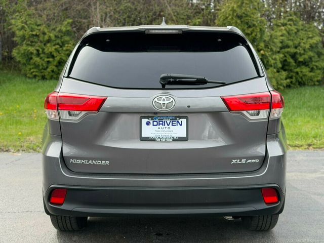 2018 Toyota Highlander XLE V6 AWD - 23002544 - 4